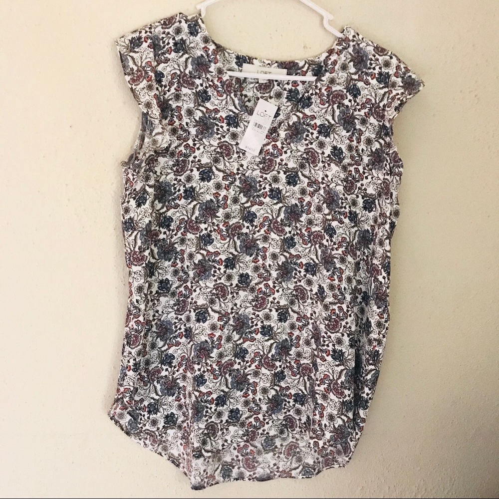 Blouse/top Loft Floral V-Neck Flutter shell/top - Picture 5 of 7
